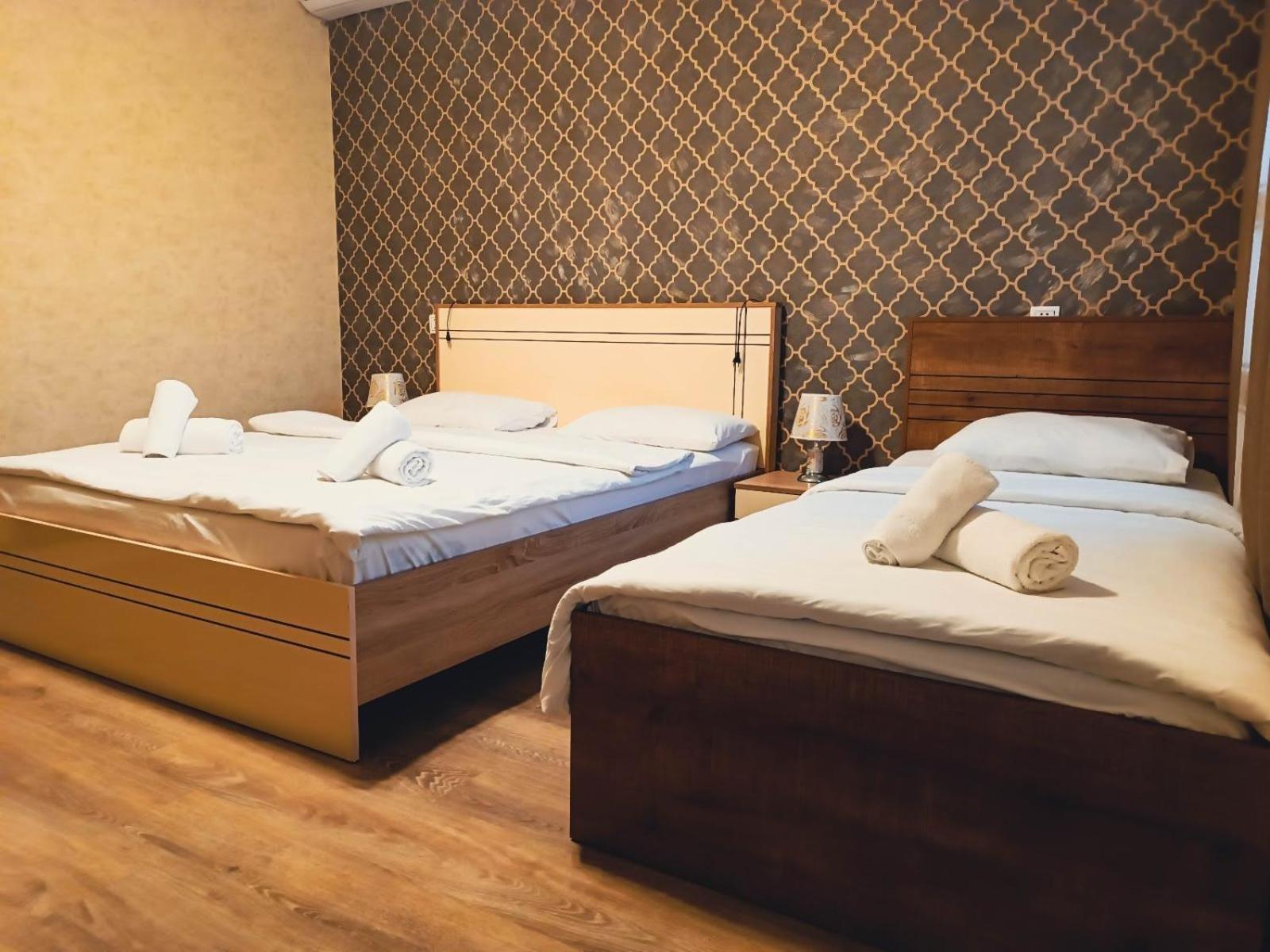 Tulpan Hotel Şǝki Екстериор снимка